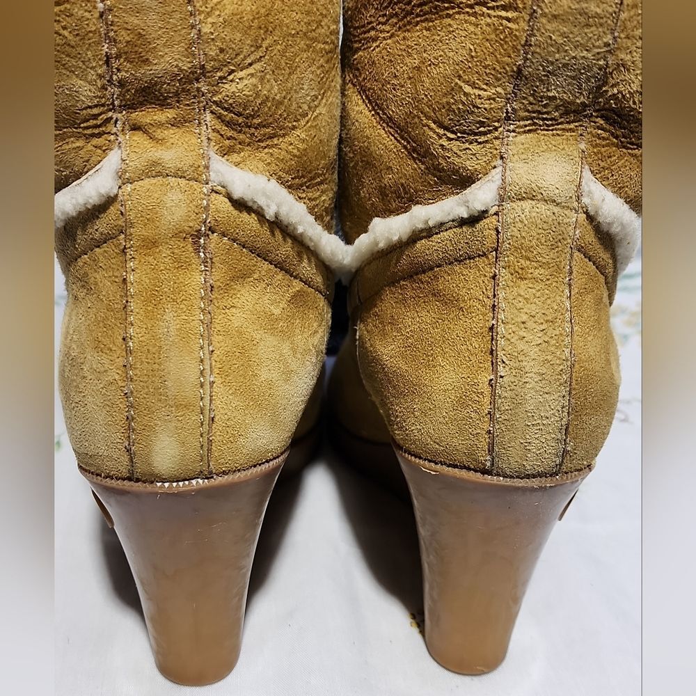 Gucci Tan Suede Shearling Wedge Heel Boots Womens 6.5 B Winter Luxury - Picture 12 of 15